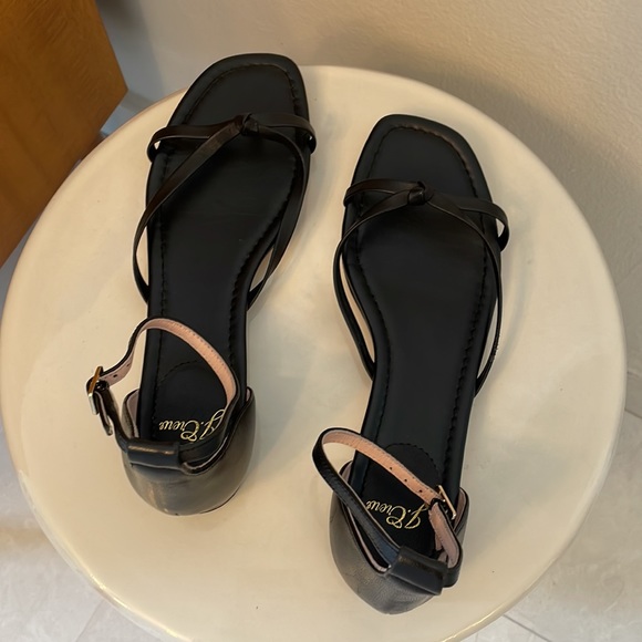 J Crew Ankle Strap Black Leather Sandals 7 - Picture 9 of 11